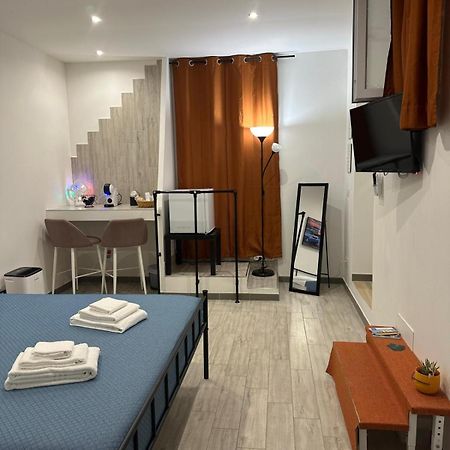 Bari Valona Rooms מראה חיצוני תמונה